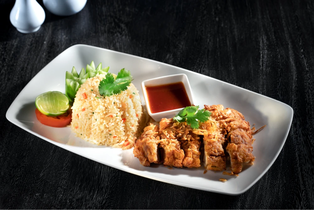 Spice House Fried Rice with Fried Chickhen